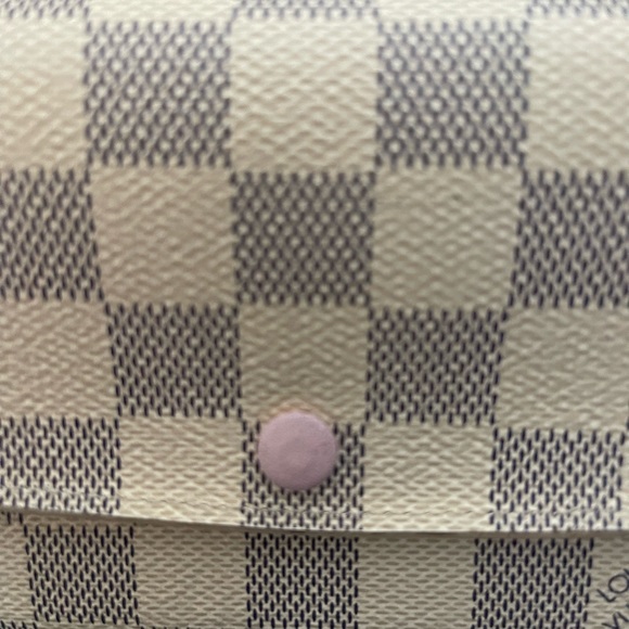Louis Vuitton | Damier Azur Rose Pink Wallet - Picture 8 of 14
